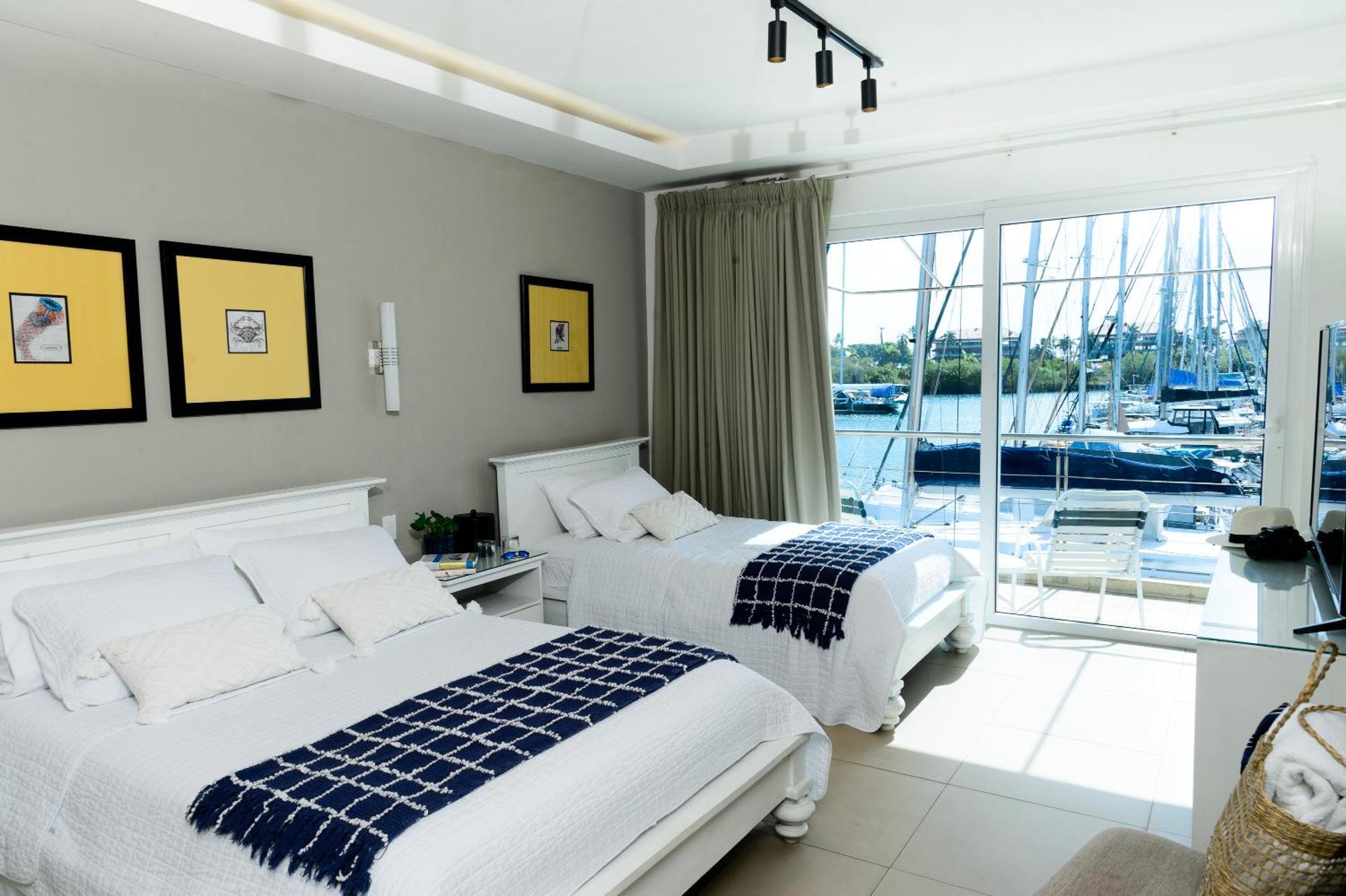 Marina Hotel At Shelter Bay Колон Екстериор снимка